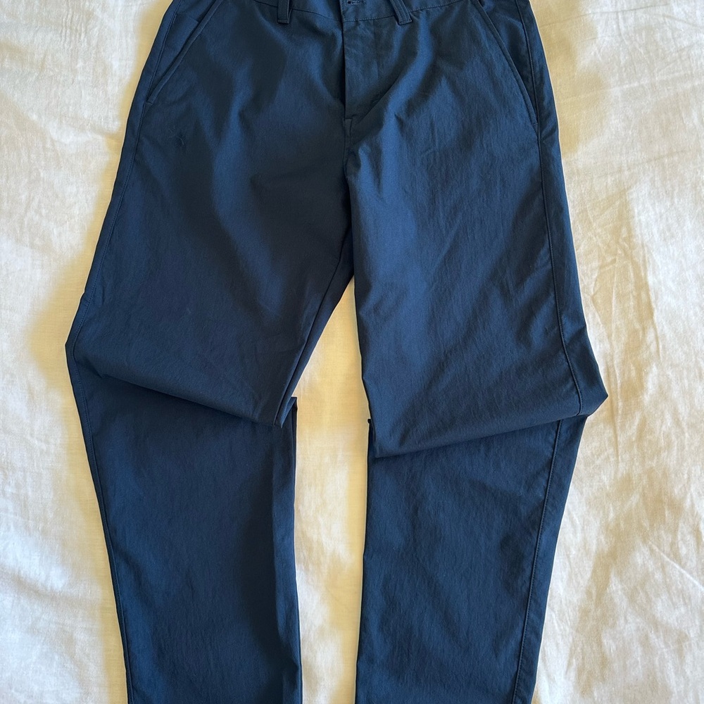 Lululemon Athletica Men's Dark Blue Chinos